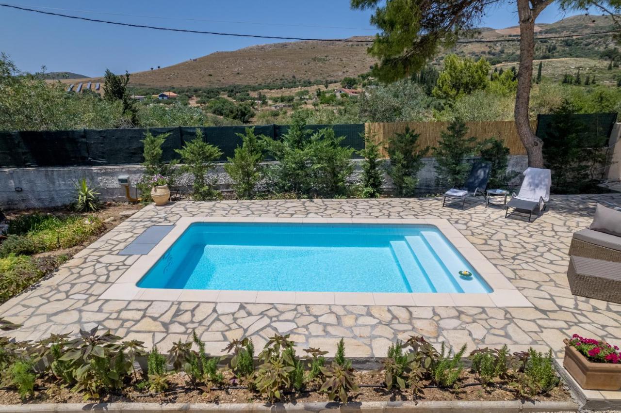 Ponderosa Villa Lixouri Exteriör bild