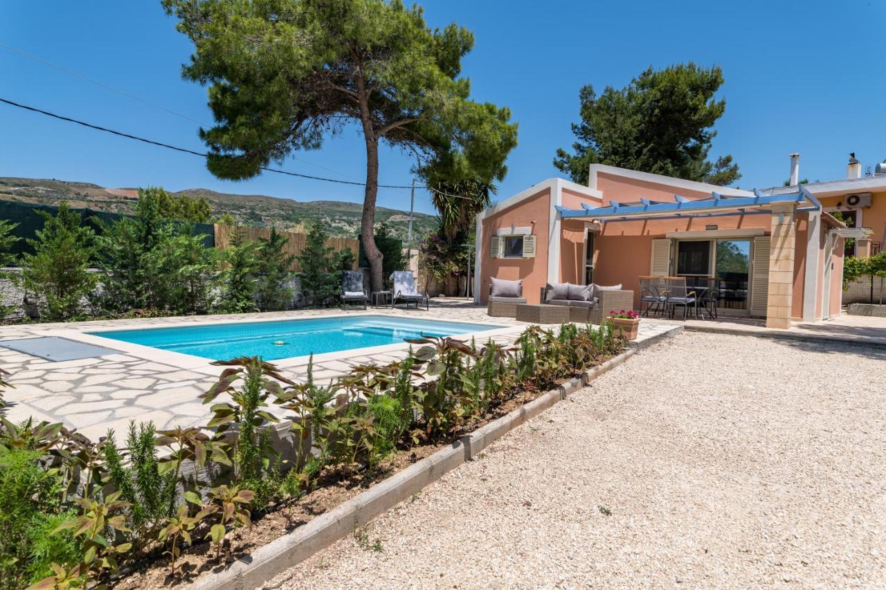 Ponderosa Villa Lixouri Exteriör bild