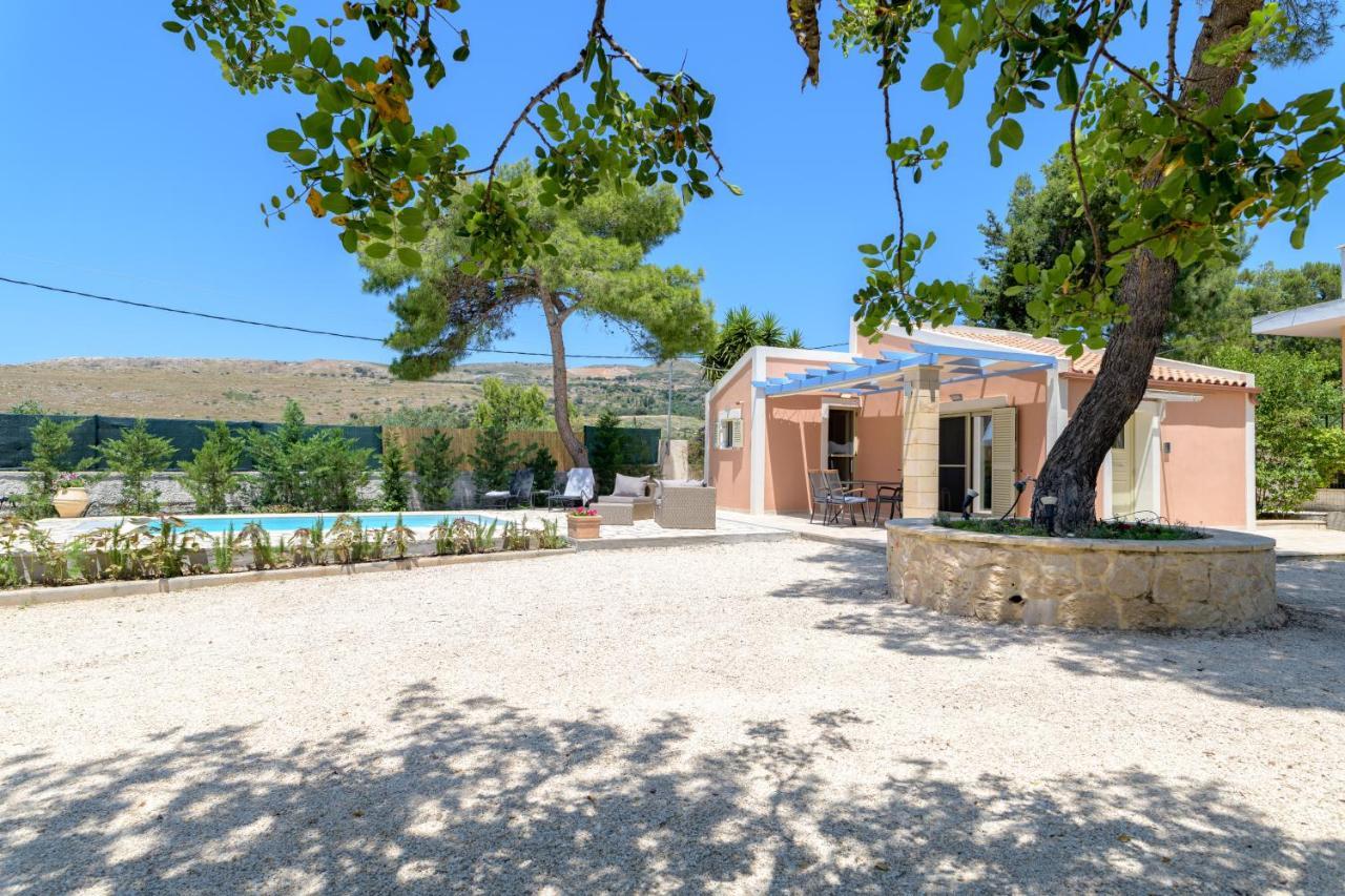 Ponderosa Villa Lixouri Exteriör bild