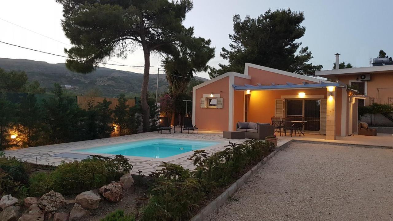 Ponderosa Villa Lixouri Exteriör bild