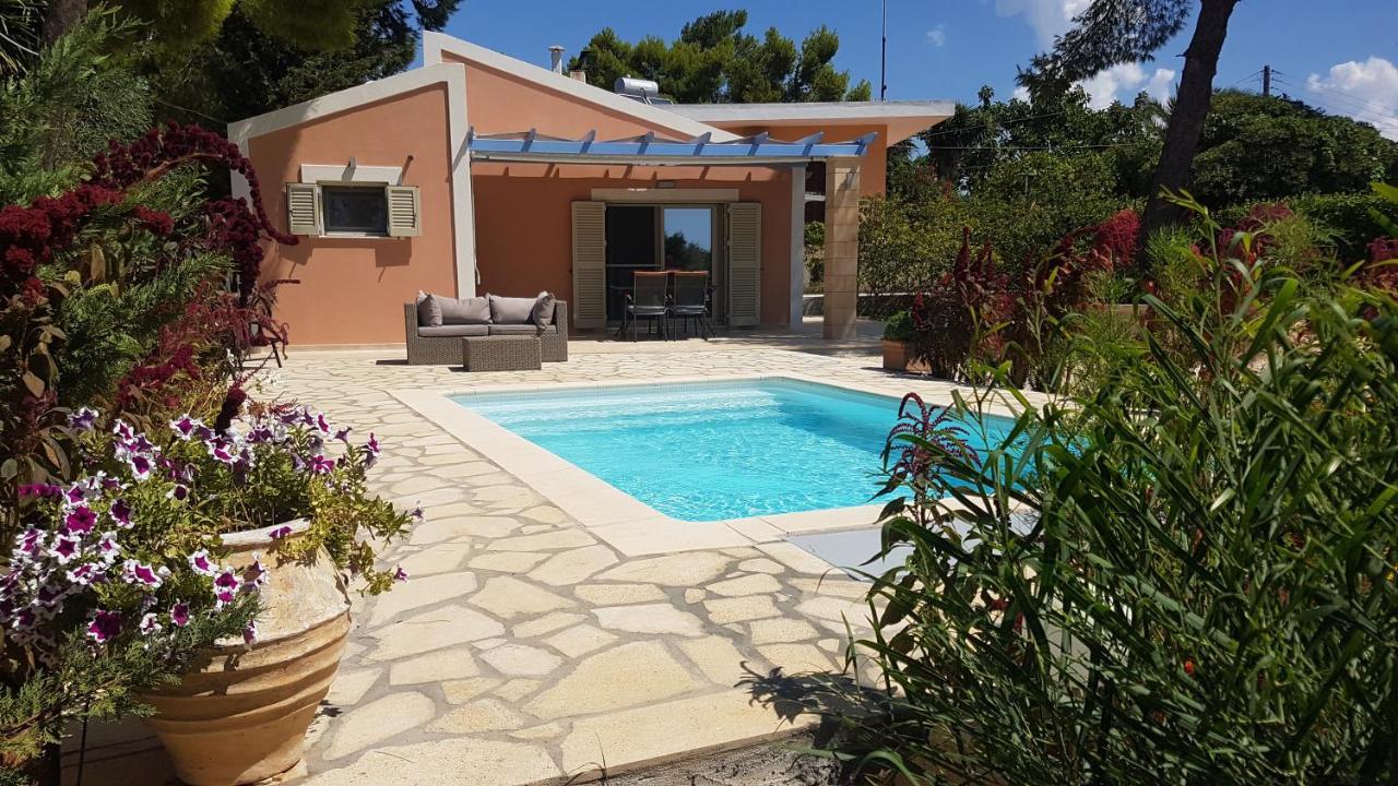 Ponderosa Villa Lixouri Exteriör bild