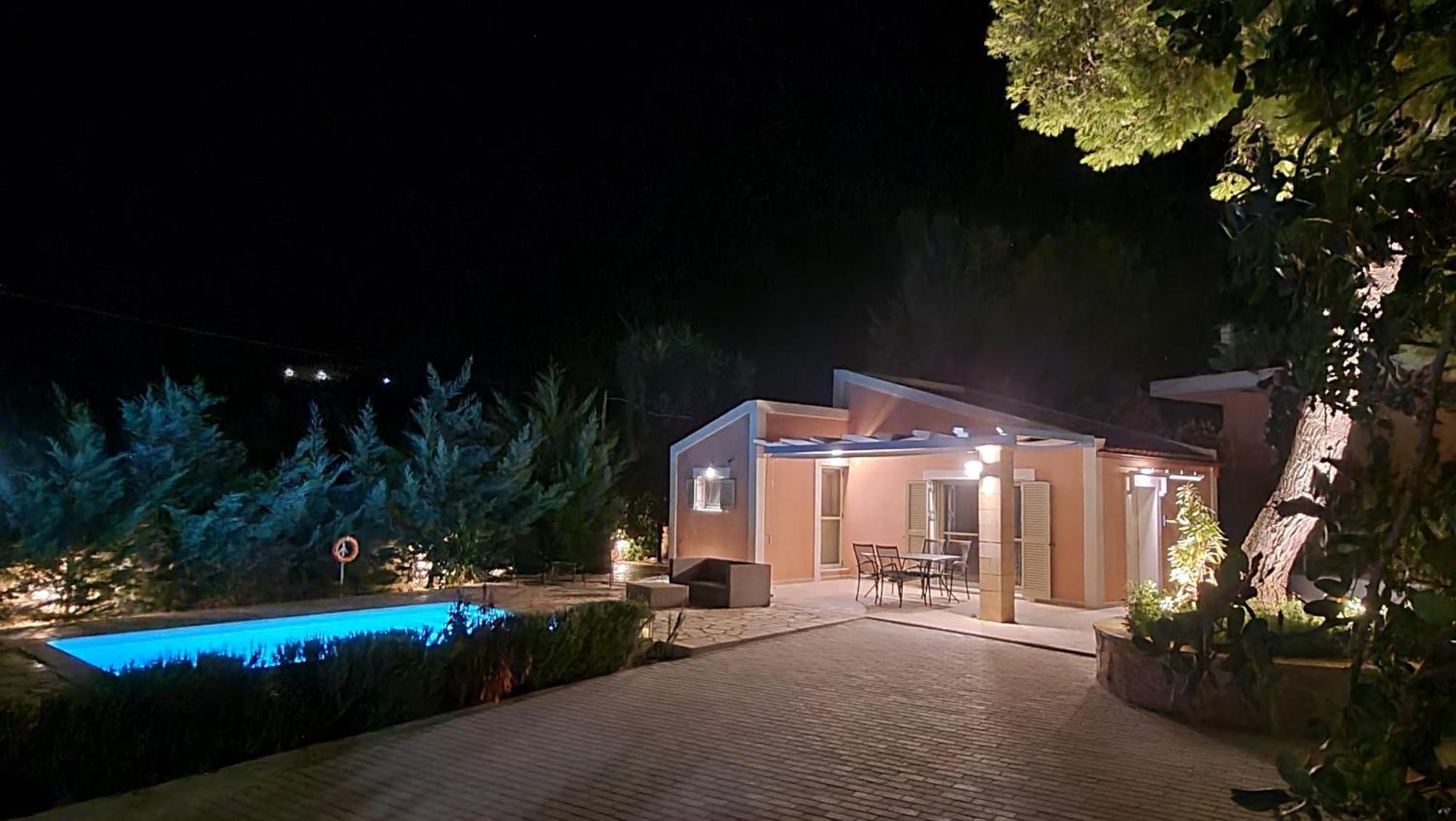 Ponderosa Villa Lixouri Exteriör bild